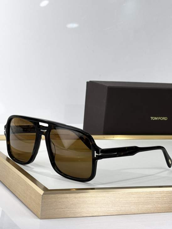 Picture of Tom Ford Sunglasses _SKUfw76324084fw
